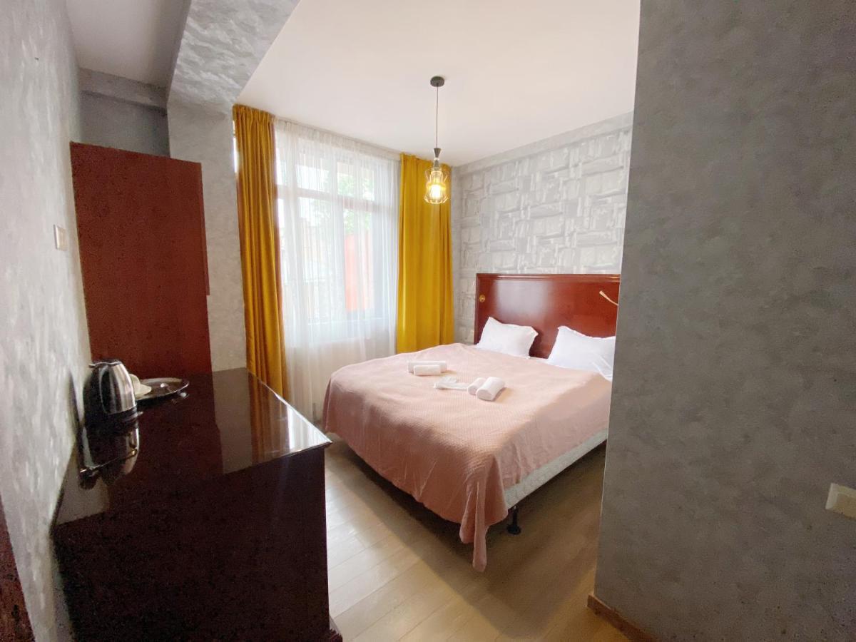 Chonkadzehotel Тбилиси Екстериор снимка
